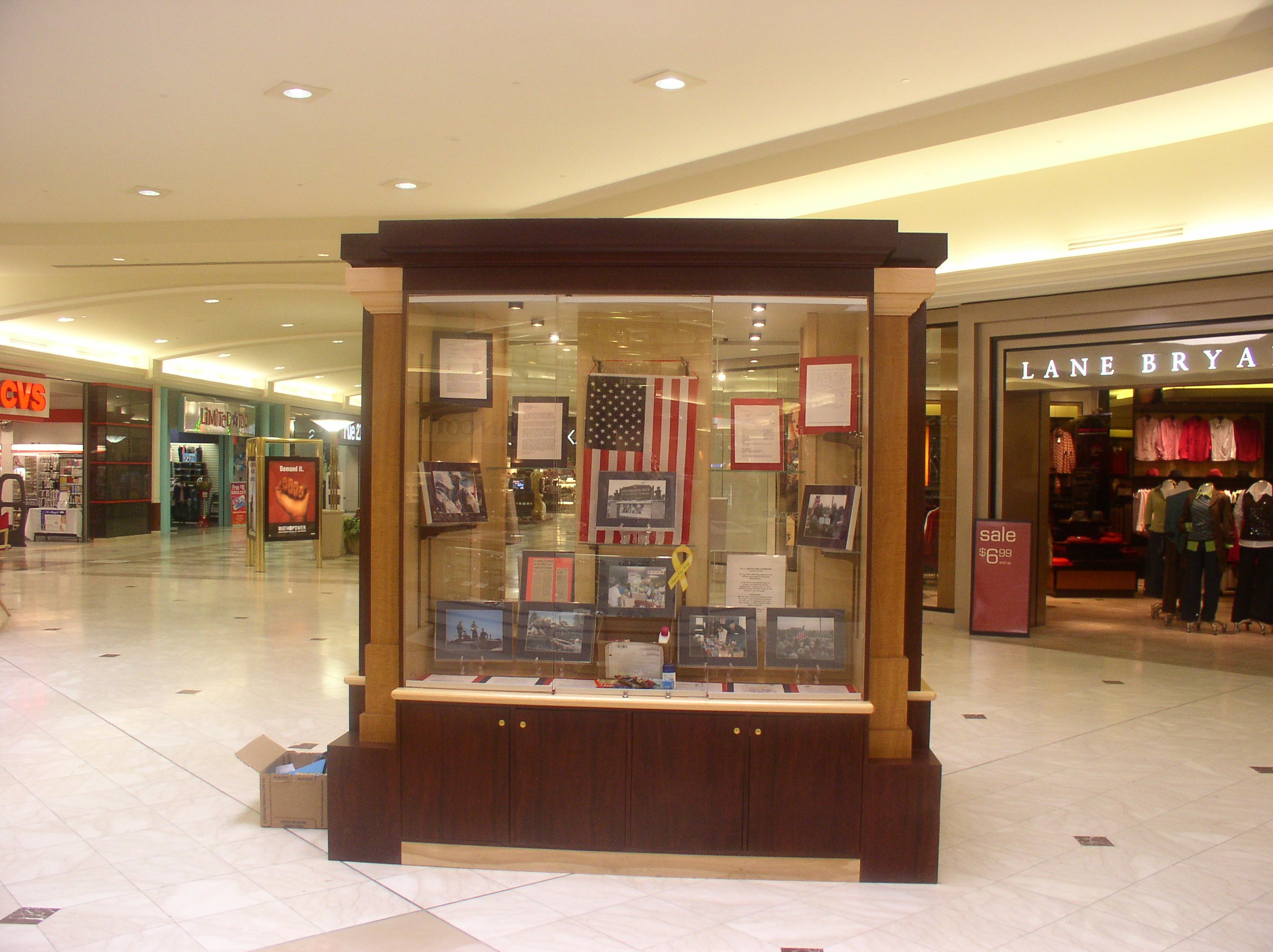 09-11-04  Other - Mall Display